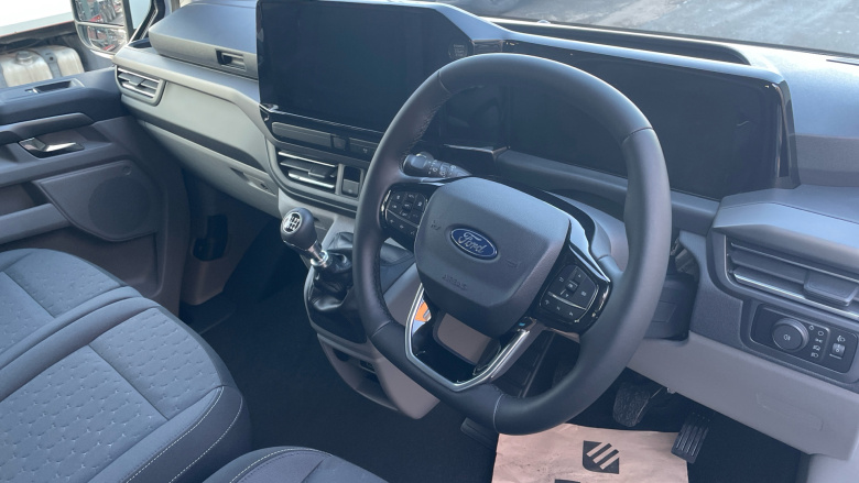 Ford Tourneo Custom 320 L1 Diesel Fwd 2.0 EcoBlue 136ps H1 Titanium 8 seater Auto